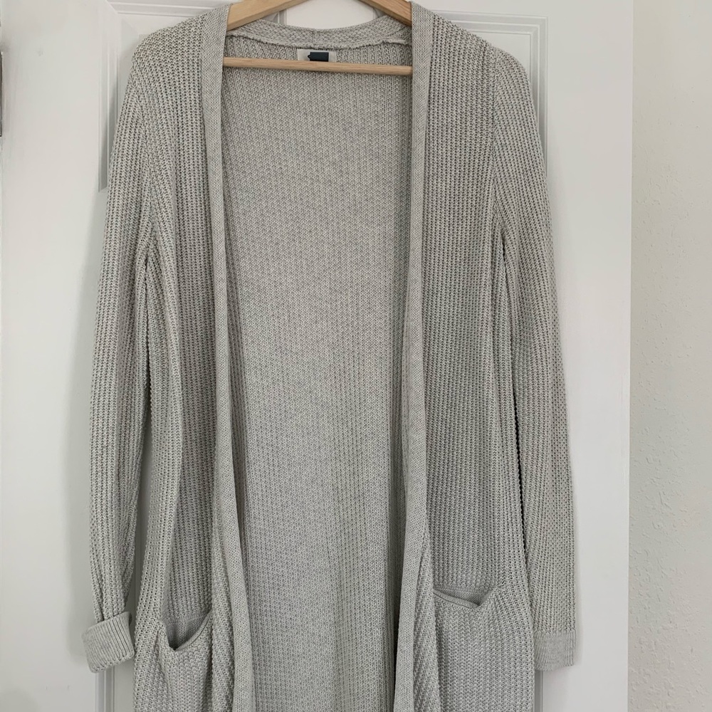 knit light gray sweater